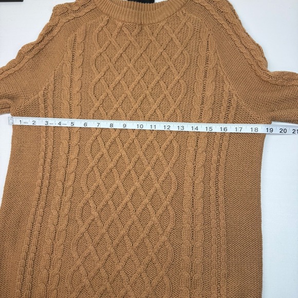 Old Navy Womens Camel Cable Knit Sweater Medium Tall Chunky Brown Neutral Layer - Picture 8 of 8